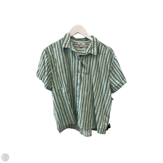 Top Short Sleeve By Eddie Bauer In Green, Size: M