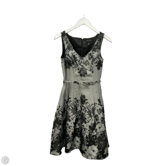 Dress Party Short By White House Black Market In Silver, Size: Xs