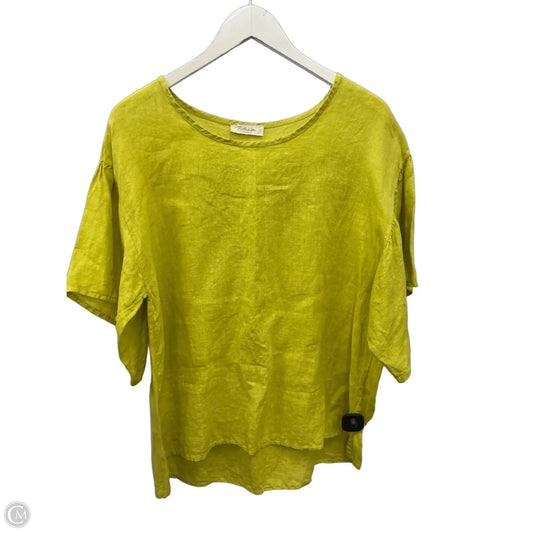 Top Short Sleeve By Clothes Mentor In Yellow, Size: L
