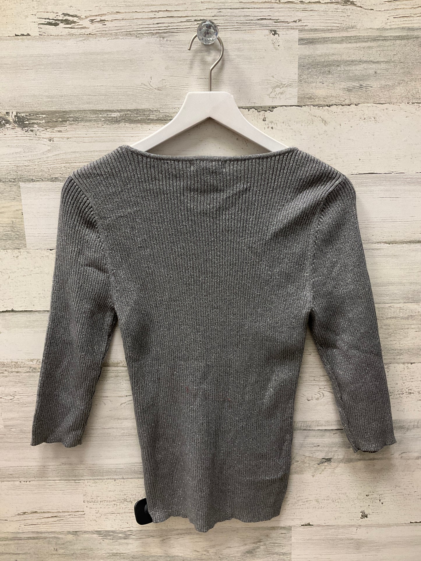 Sweater By Clothes Mentor  Size: M